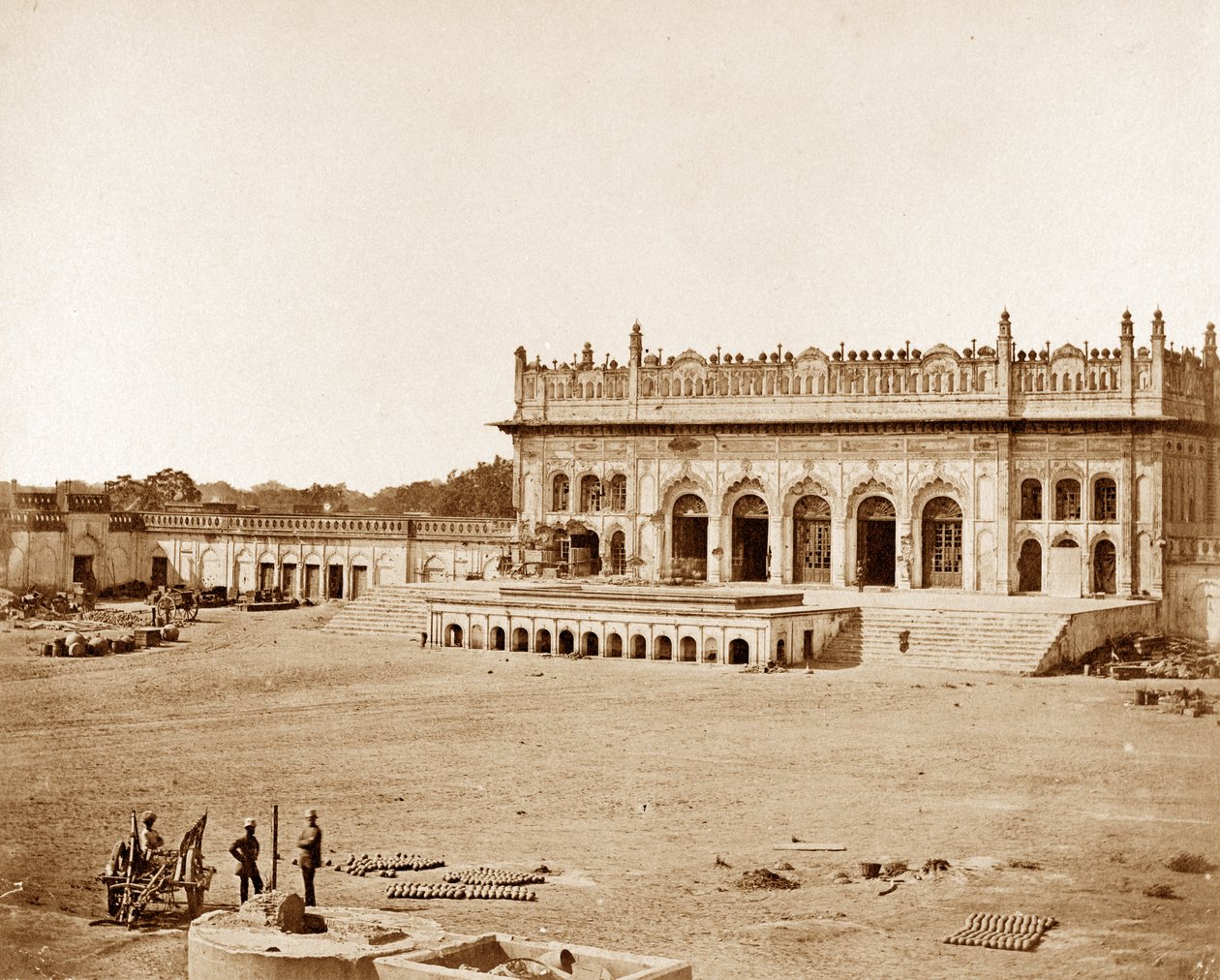 A kis Emaumbara, Lucknow alkotó: Felice Beato