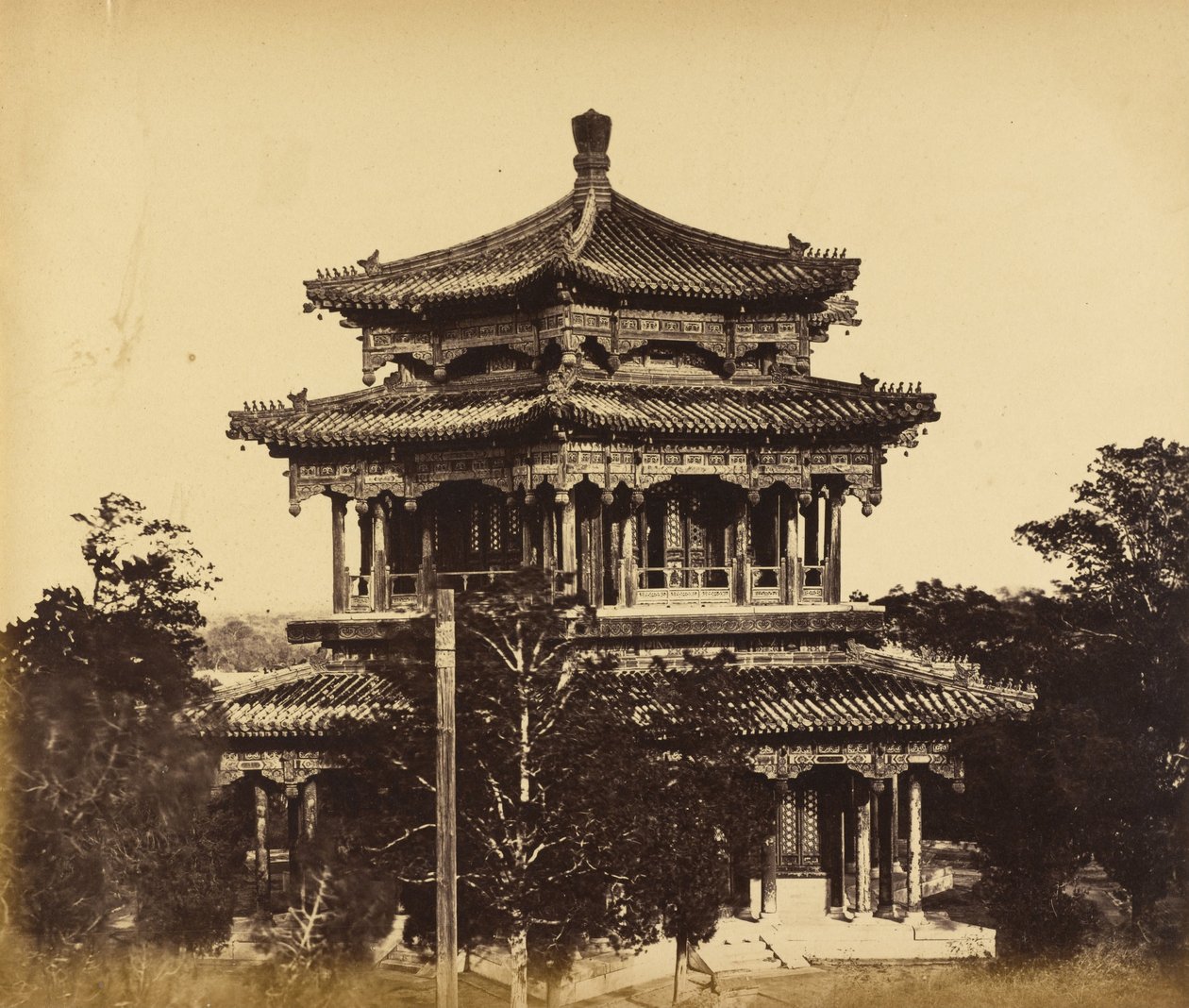 A nagy császári palota (Yuan Ming Yuan) az égés előtt, Pekin, 1860. október 18. alkotó: Felice Beato