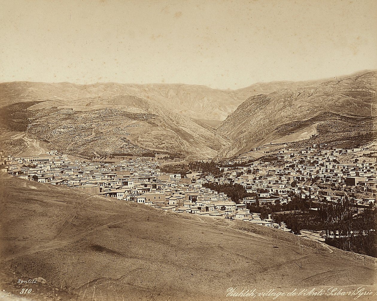 Panorámás kilátás Zahleh, Szíria alkotó: Félix Bonfils