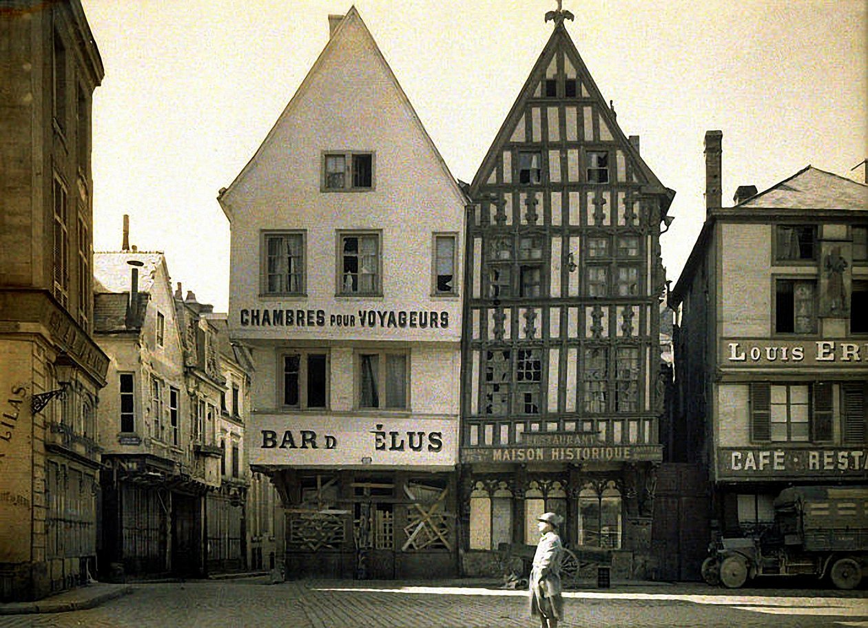 Régi házak a Place du Marche-ban, Reims, Franciaország, 1917 (autokróm) alkotó: Fernand Cuville