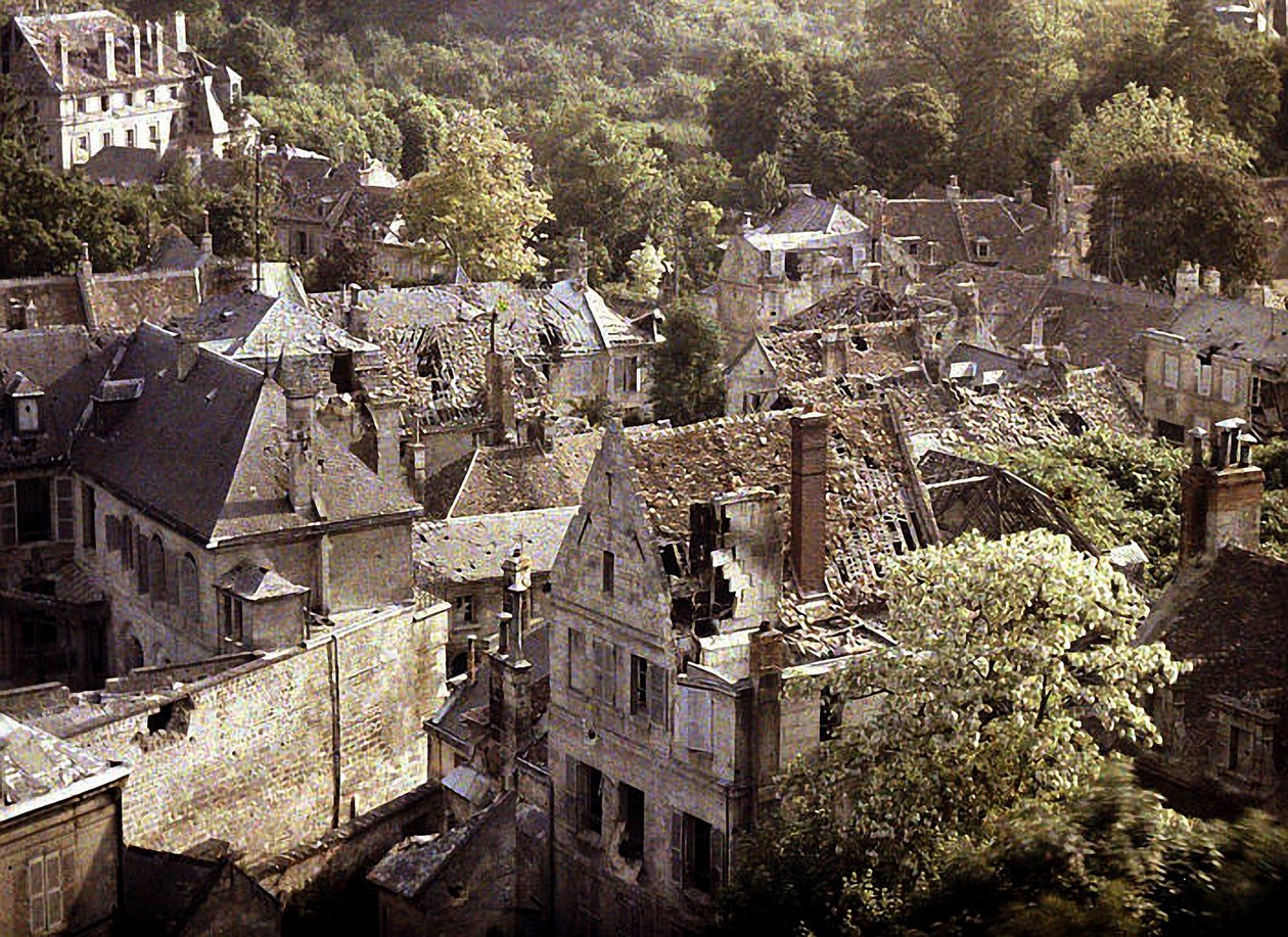Kilátás Soissonsra, Aisne, Franciaország, 1917 (autokróm) alkotó: Fernand Cuville