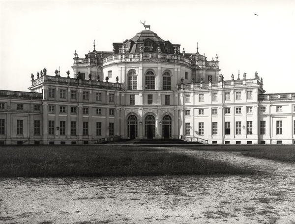 Vadászkastély alkotó: Filippo or Juvara Juvarra