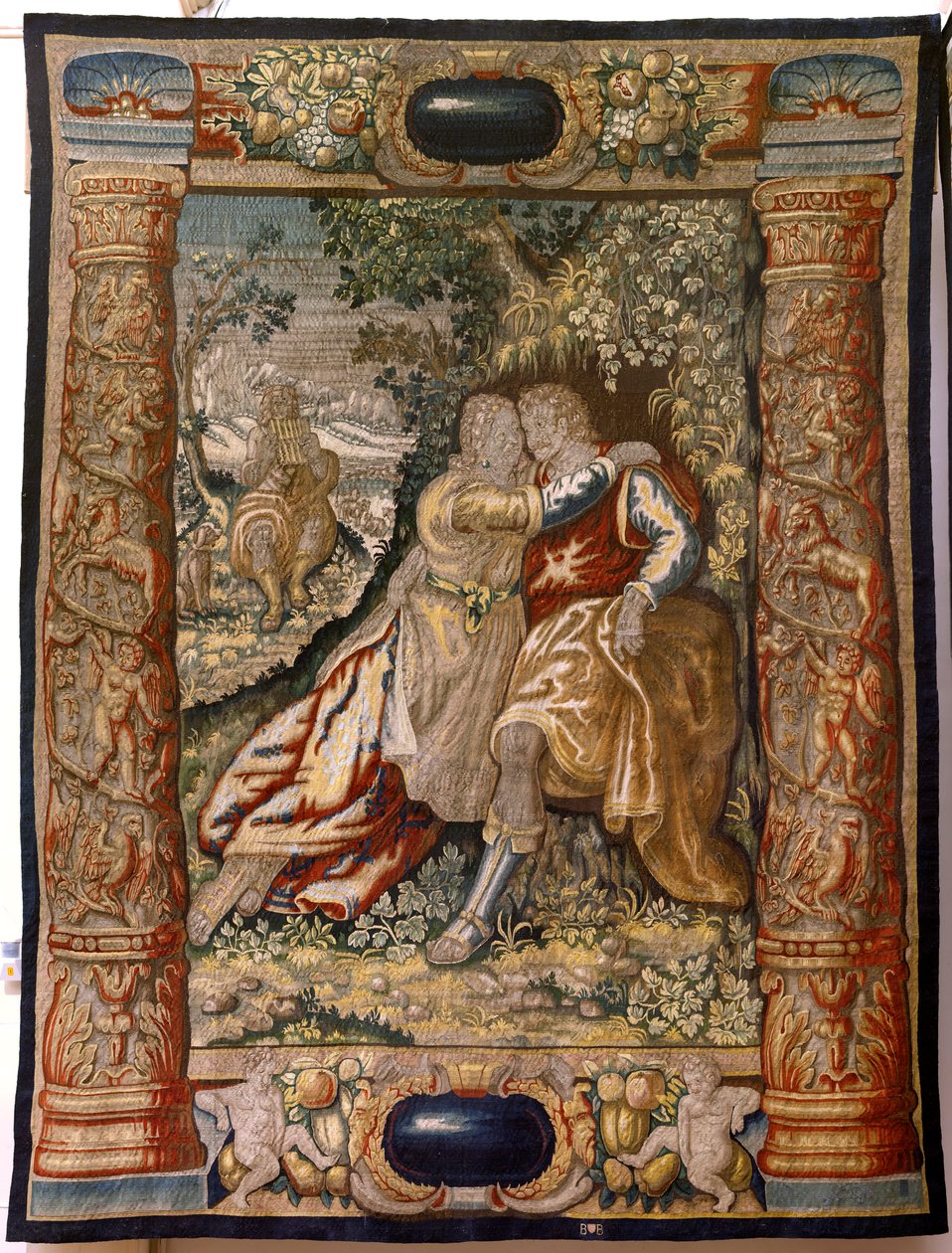 Flamand kárpit. Galantry sorozat (Galante). Pár zenésszel (Pareja con músico). Gyártás Brüsszel, 17. század eleje. Szövet Selyem és gyapjú, 5/6 lánc per cm. Mérete 348 x 263 cm. Hely San Millán de la Cogolla templom, Oncala (Soria). Eredet alkotó: Flemish School