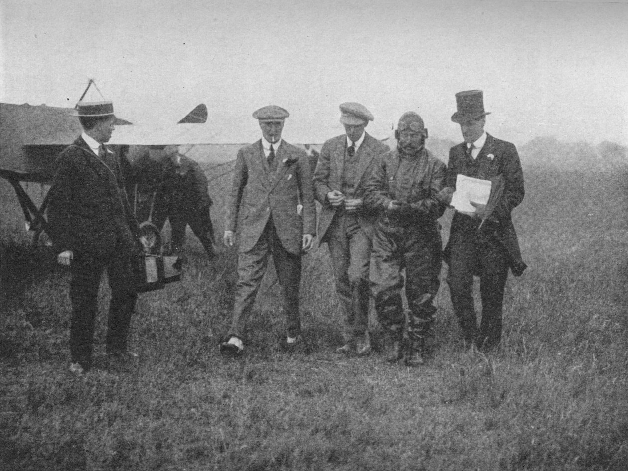 Egy nagyszerű repülés vége: Robert Slacks úr megérkezett Hendonba, 1913, 1934 alkotó: Flight Photo