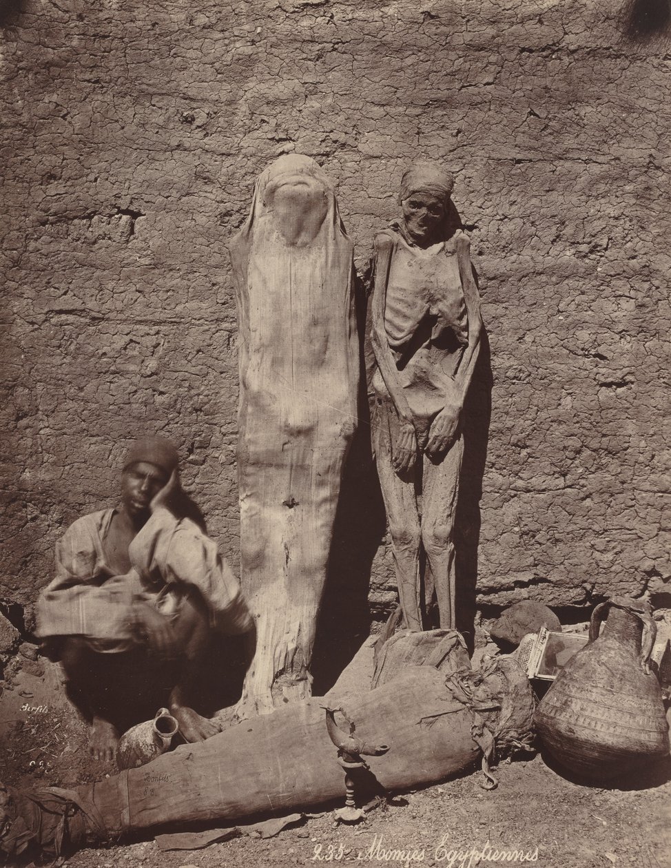 Momies Egyptiennes (egyiptomi múmiák) alkotó: Félix Bonfils