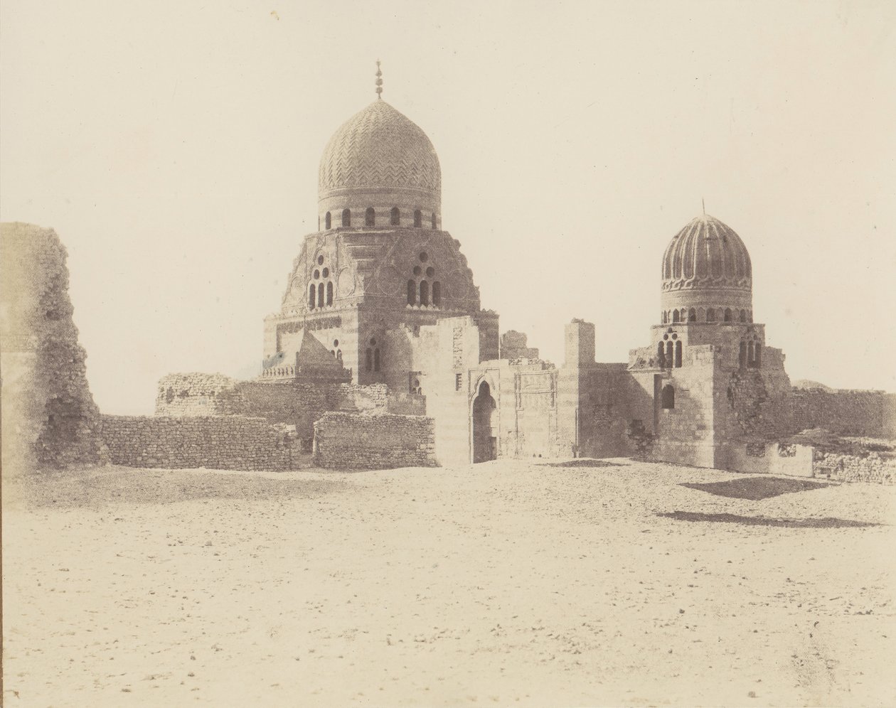 Kairó, Mameluk szultánok sírjai, 1851-52, nyomtatva 1853-54. alkotó: Félix Teynard