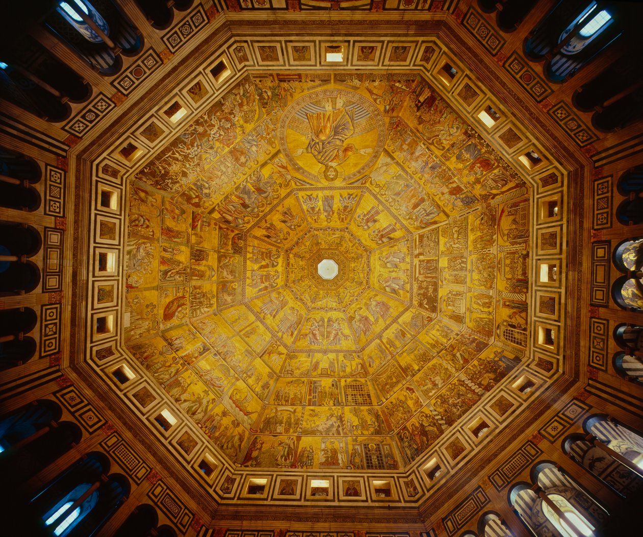 A firenzei Szent János Keresztelőkápolna kupolás mennyezete (mozaik) alkotó: Florentine School