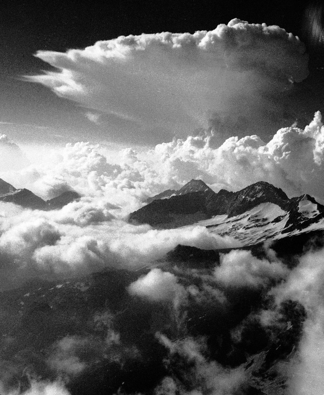 Mászás a Breithornra, a Monte Rosa-hegység csúcsára. alkotó: Fosco Maraini