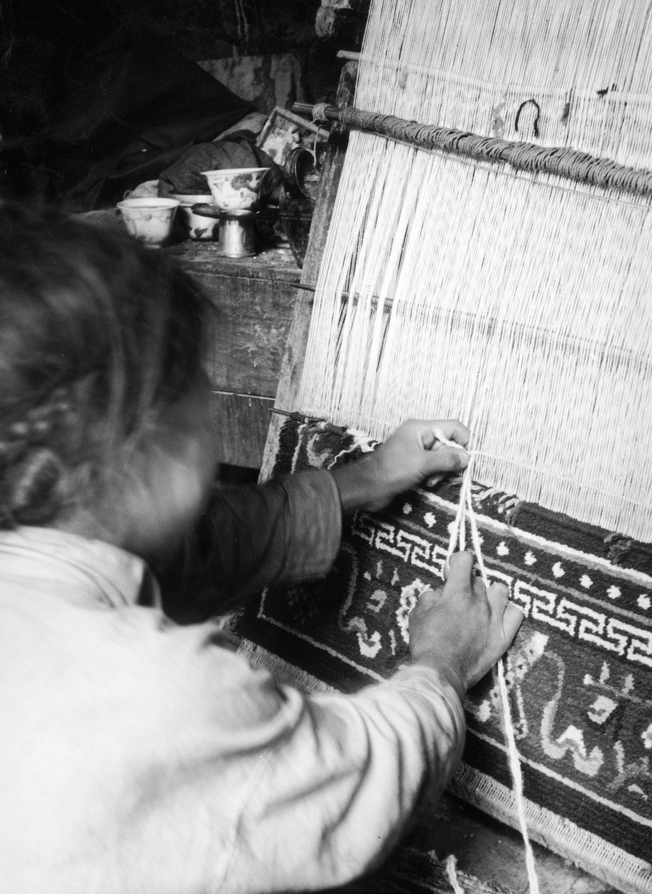 A szőnyegszövő, Gyantsé, Tibet alkotó: Fosco Maraini