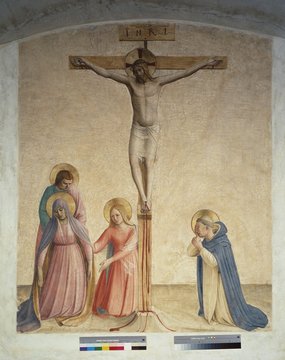 Keresztre feszítés Szűz Máriával, Szent Domonkossal. „INRI” felirat a kereszten alkotó: Fra Angelico