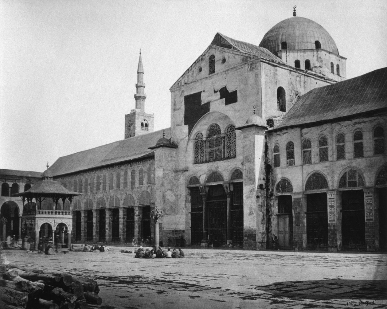 Az imaterem külső nézete, Omajjád mecset, Damaszkusz, Szíria, 1862 alkotó: Francis Bedford