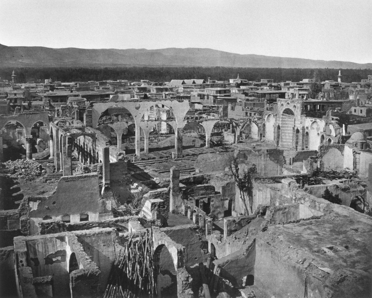 Kilátás a keresztény területre, Damaszkusz városára az 1860-as, 1862-es tűzvész után alkotó: Francis Bedford