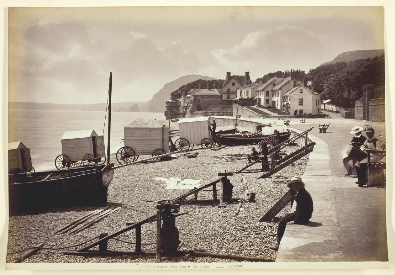 Sidmouth, Esplanade nyugatra, 186094. alkotó: Francis Bedford