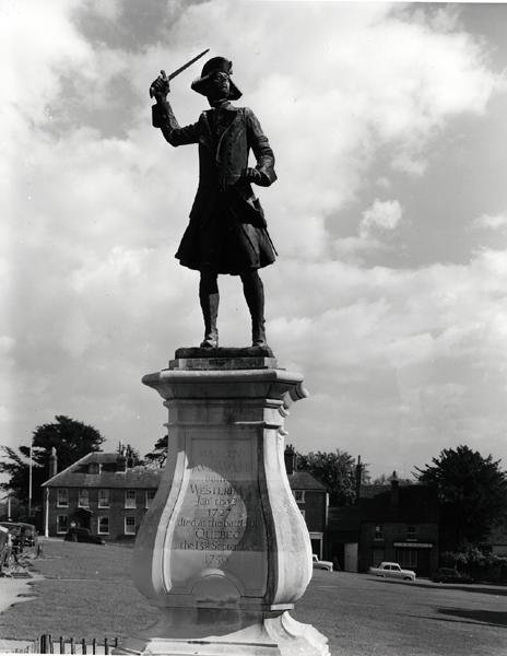 James Wolfe vezérőrnagy (1727-59) szobra (bronz) (f/w fotó) alkotó: Francis Derwent Wood
