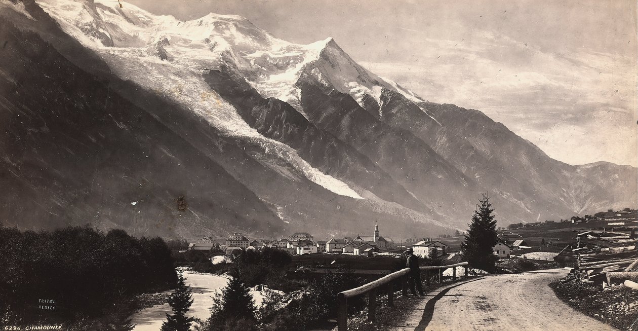 Panorámás kilátás Chamonix-Mont Blanc-ra, Franciaországban alkotó: Francis Frith