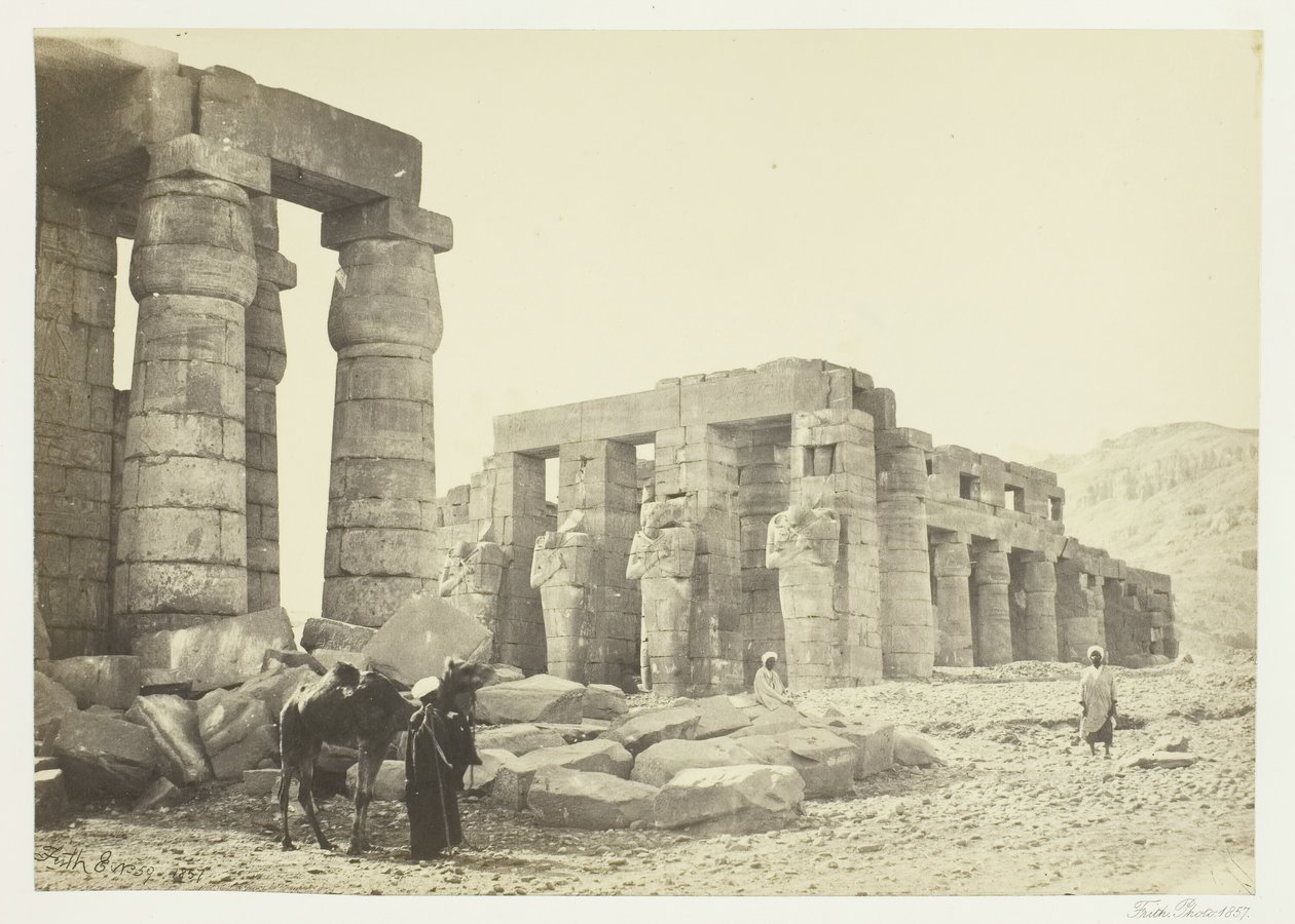 The Memnonium, Théba, a síkságról, 1857. alkotó: Francis Frith