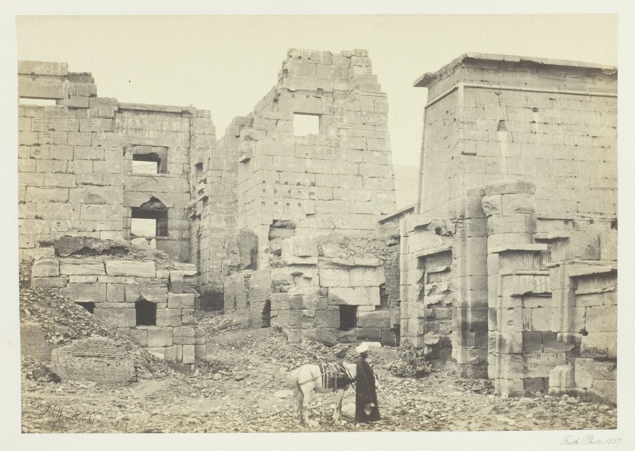 A templompalota, Medinet Haboo alkotó: Francis Frith