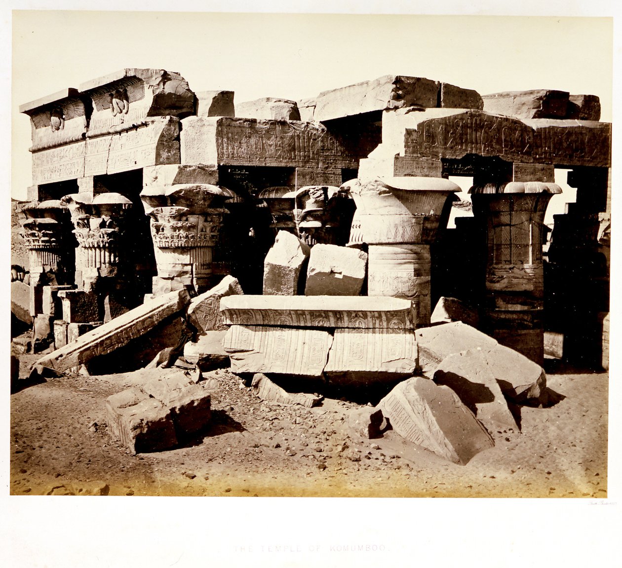 A kom ombói templom alkotó: Francis Frith