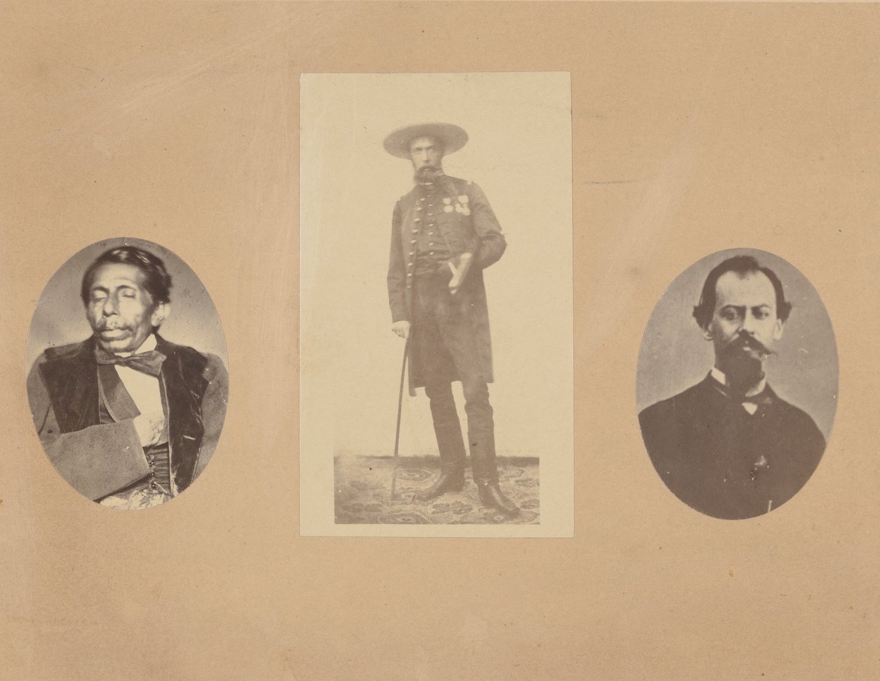 [Tomas Mejia tábornok, Maximilian császár, Miramon tábornok], 1867. alkotó: Francois Aubert