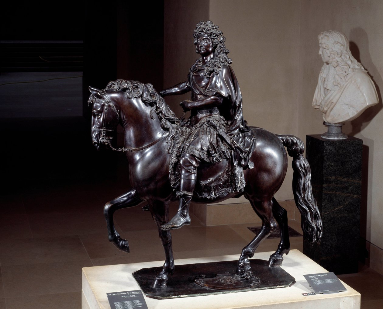 XIV. Lajos király (1638-1715) lovasszobra veszett viasszal megolvasztott bronzból. Francois Girardon (1628-1715) szobra. 17. század. V 1,02x0,98x0,5 m Paris musee du Louvre alkotó: Francois Girardon
