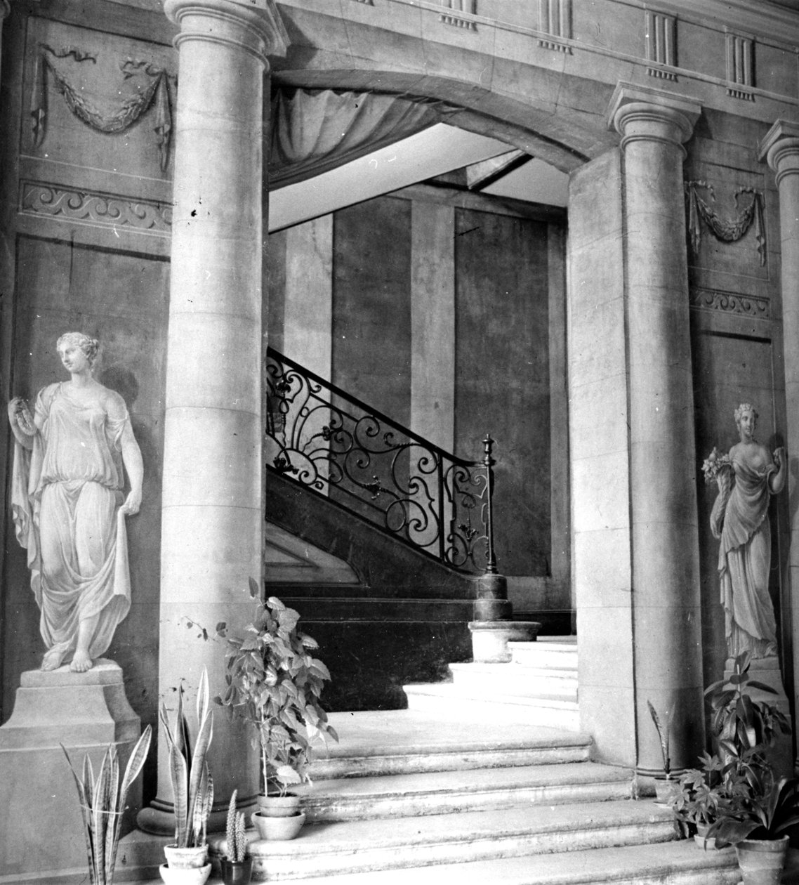 A Folie St.James előszobája, Neuilly-sur-Seine (f/w fotó) alkotó: Francois Joseph Belanger