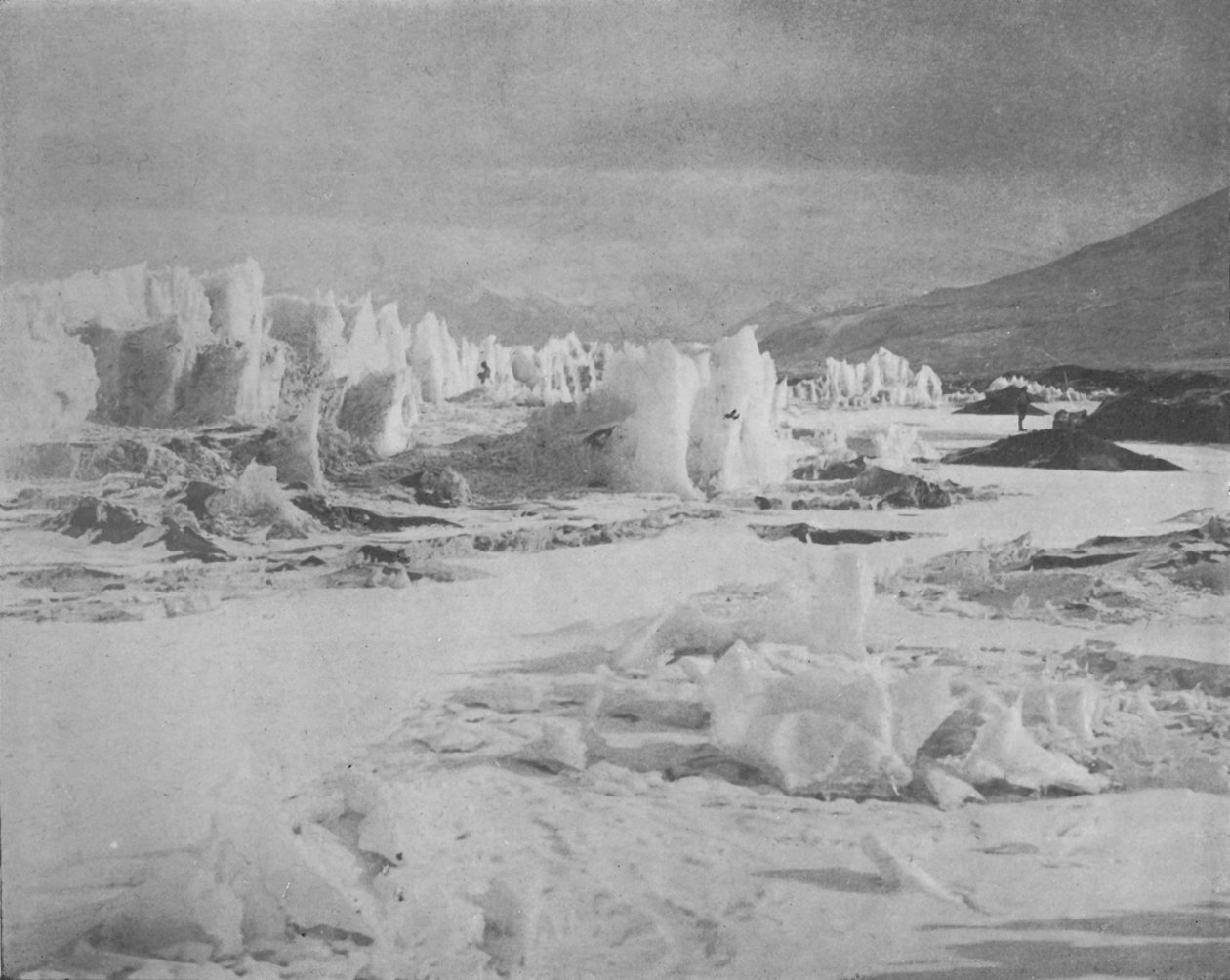 Alph Avenue, Ahol kibukkantunk a Pinnacle Ice-ből, c1911, 1913 alkotó: Frank Debenham