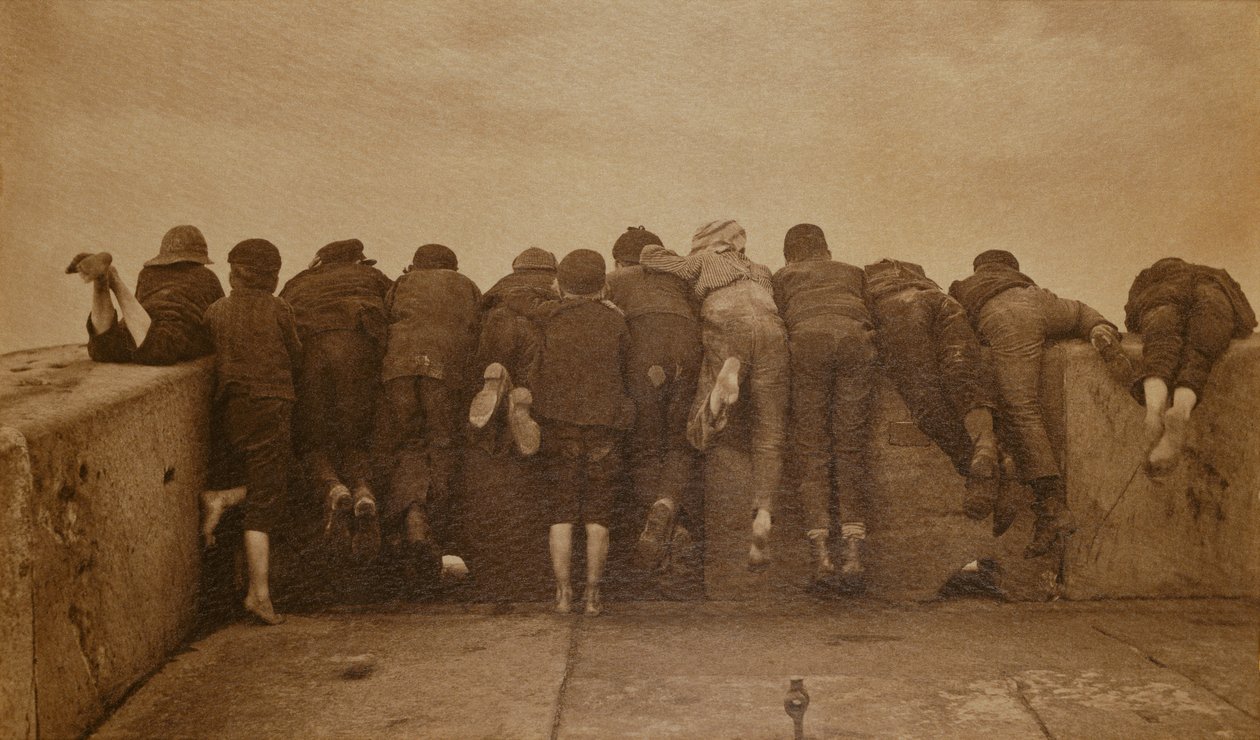 Izgalom, 1889 körül (szépia fotó) alkotó: Frank Meadow Sutcliffe