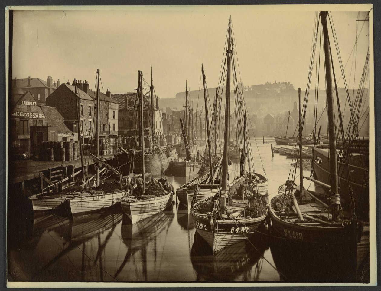 [Whitby kikötője] alkotó: Frank Meadow Sutcliffe
