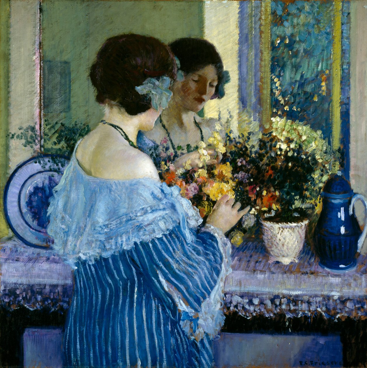 Lány kékben, virágokat rendez alkotó: Frederick Carl Frieseke