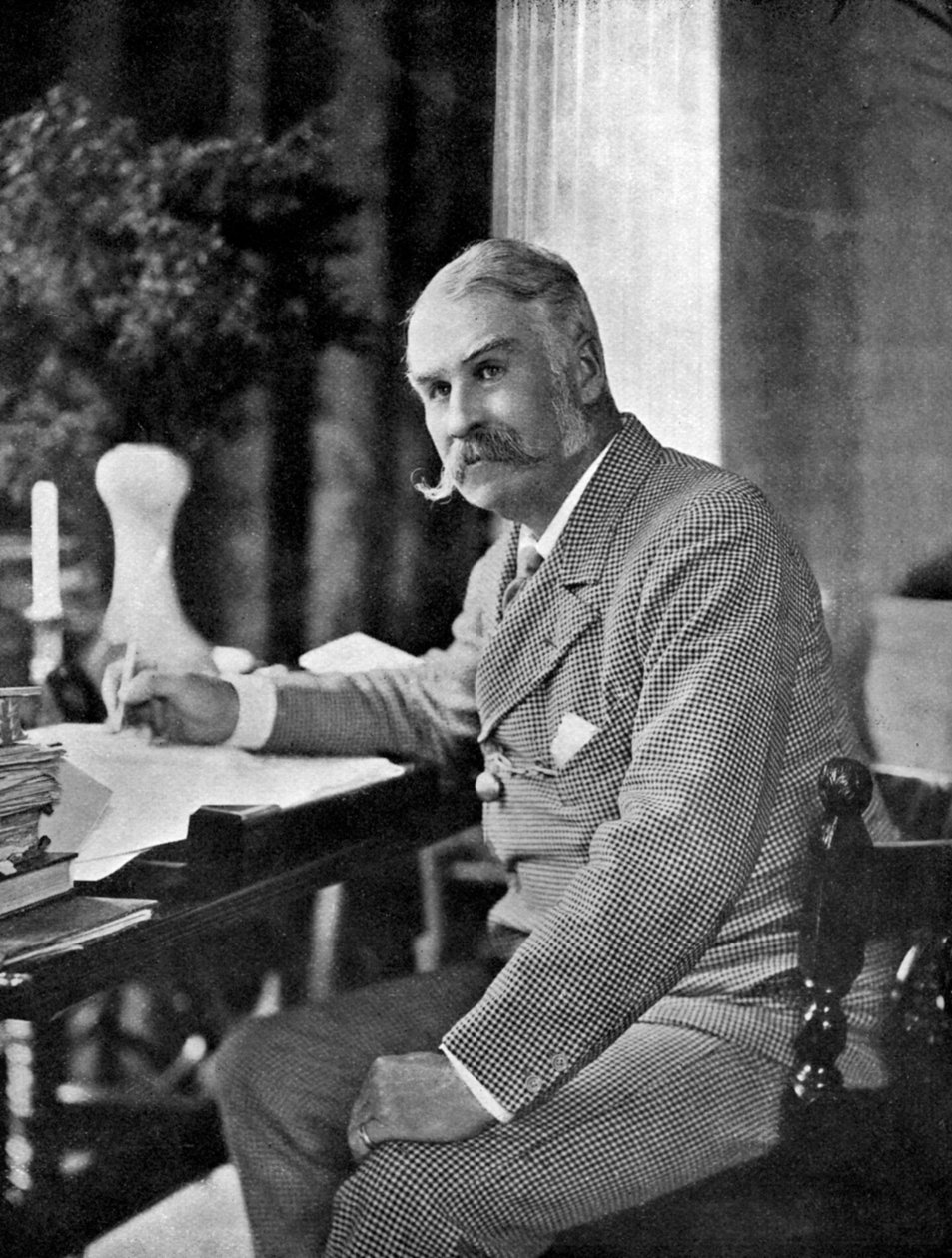 Sir William Schwenck Gilbert 1836-1911, angol drámaíró és humorista, 1911-1912. alkotó: Frederick Downer and Sons