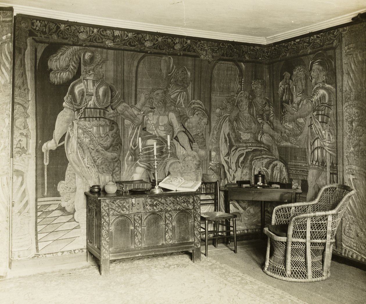 Kelmscott Manor: A gobelin teremben alkotó: Frederick H. Evans