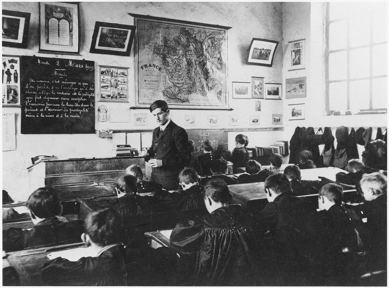 Osztály egy általános iskolában, Orme, 1909. március 2 alkotó: French Photographer
