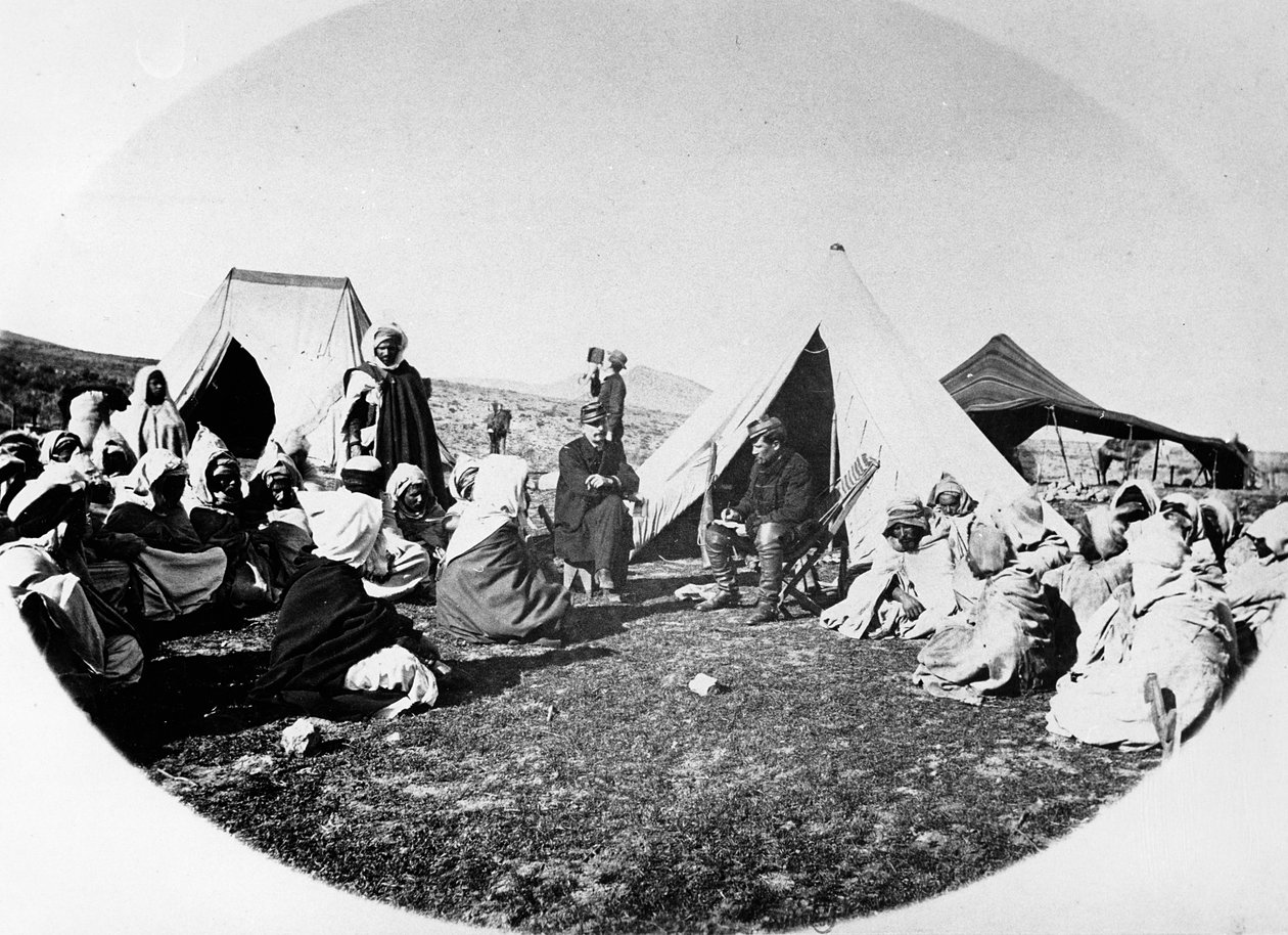 Arnaud Au ezredes hallgatja O. Boy Clown állításait, 1860-70 körül alkotó: French Photographer