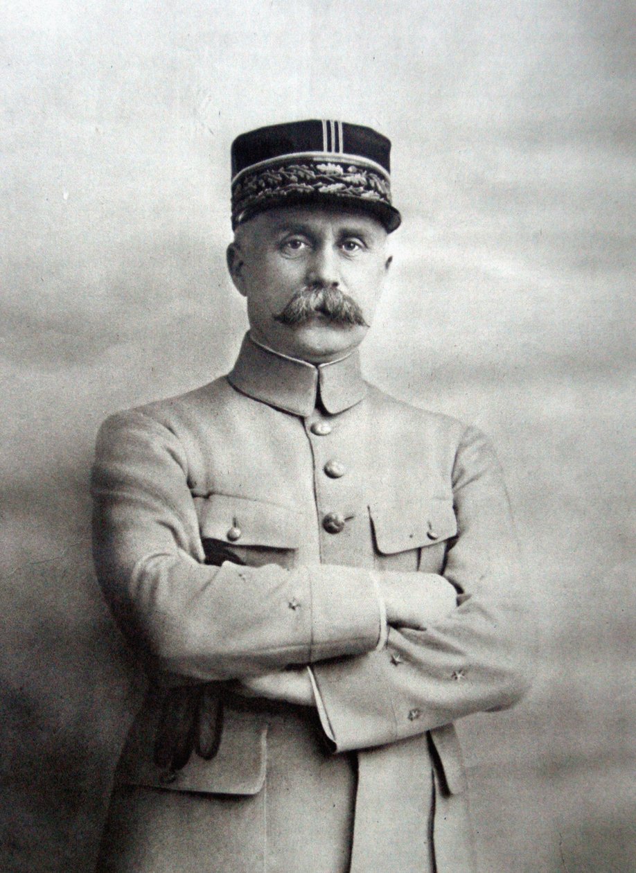 Philippe Petain tábornok, 1917 alkotó: French Photographer