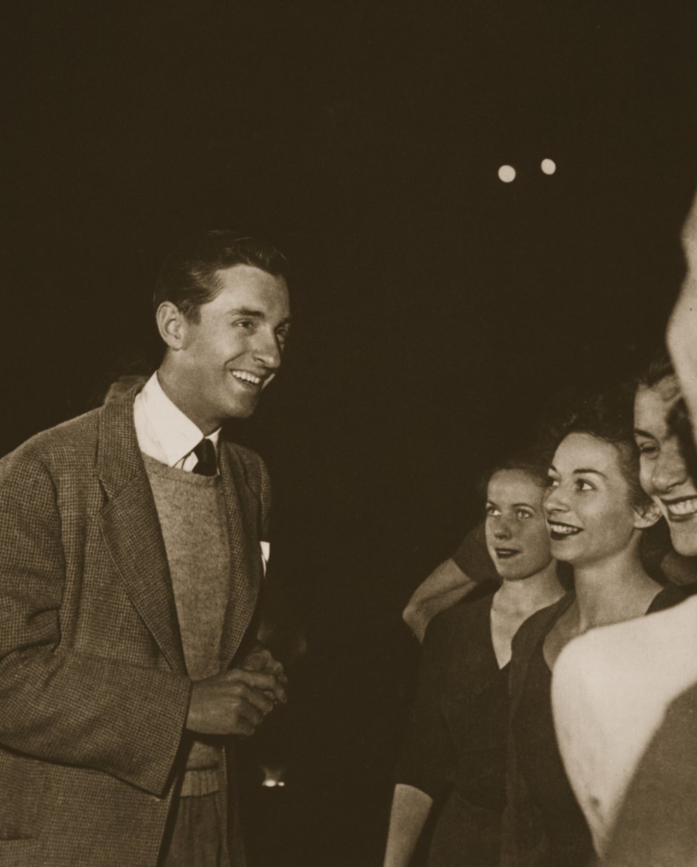 John Tara, a balett mestere, a Grand Ballet de Monte-Carlo-ból, 1949 (fotogravír) alkotó: French Photographer