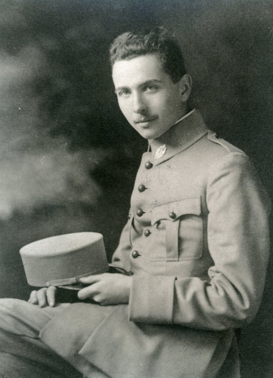 Louis Aragon (1897-1982) egyenruhában alkotó: French Photographer