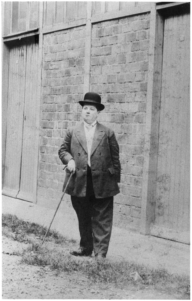 Madeleine Pelletier (1874-1939) férfinak öltözött, a szocialista párt jelöltje a 7. kerületben, Párizs, 1912. május alkotó: French Photographer