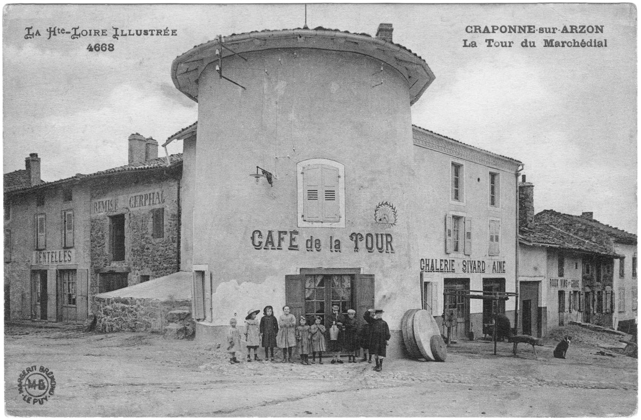 Marchedial torony Craponne-sur-Arzonban, 20. század eleje alkotó: French Photographer