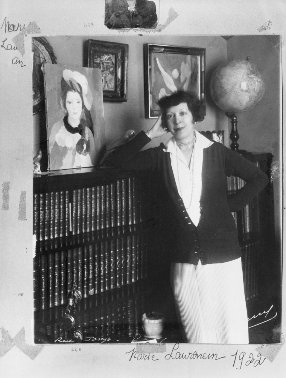 Marie Laurencin, a Marcel Jouhandeau albumból, 1922 alkotó: French Photographer