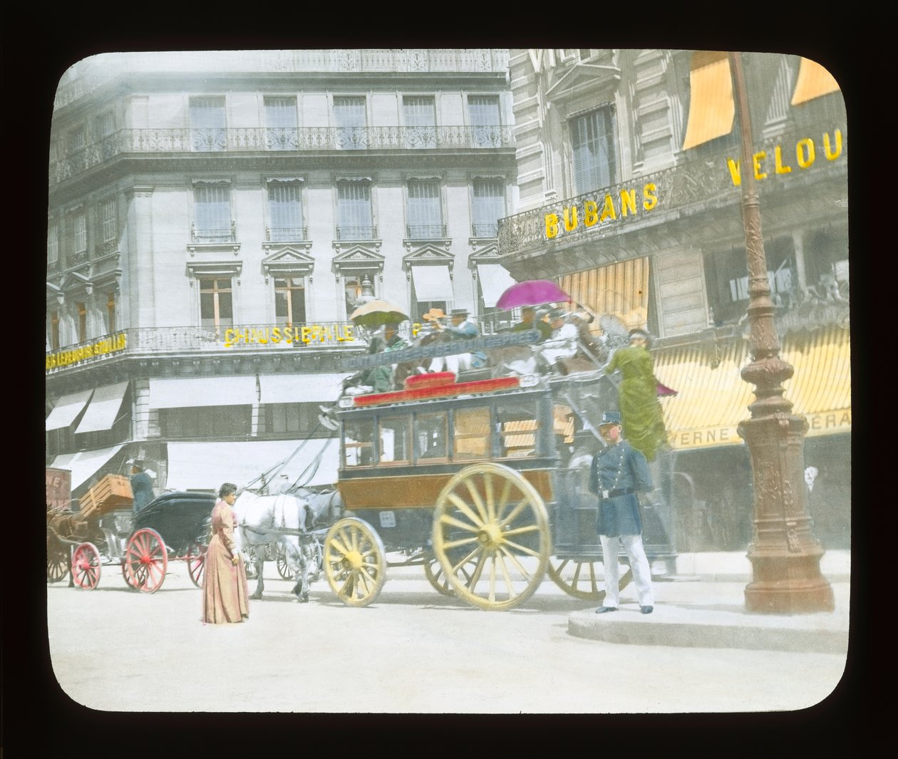 Párizsi kiállítás: Utcai jelenet, 1900 (lámpás csúszda) alkotó: French Photographer