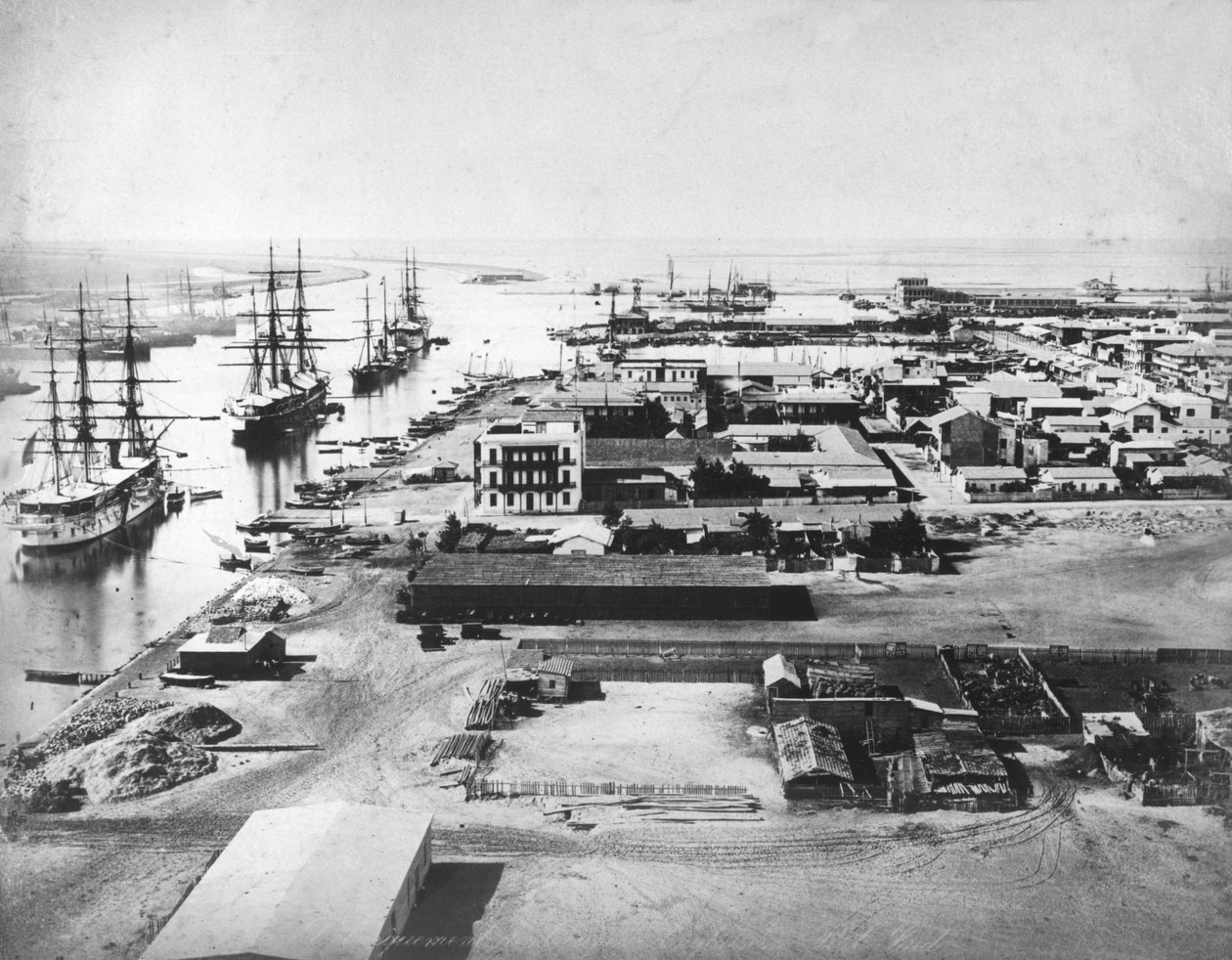 Port Said és a Szuezi-csatorna, 1875 körül alkotó: French Photographer