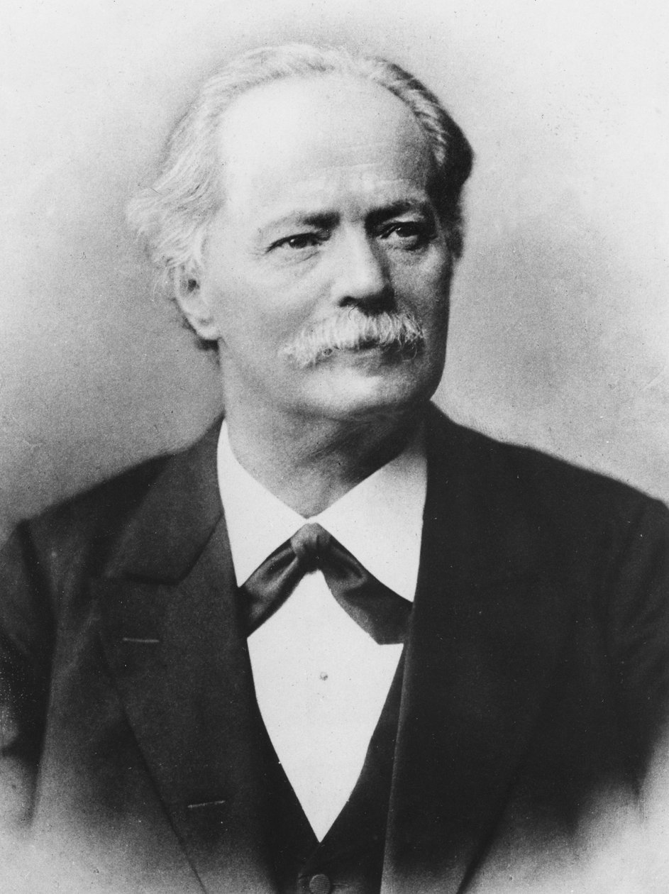 Fuchs Lázár portréja alkotó: French Photographer