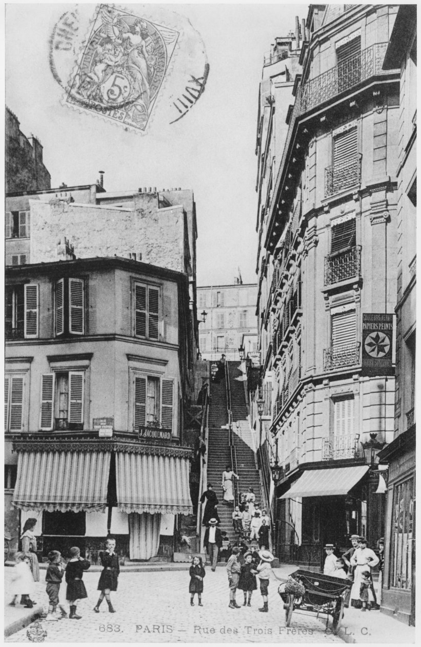A párizsi Rue des Trois Freres-t ábrázoló képeslap, 1900 körül alkotó: French Photographer