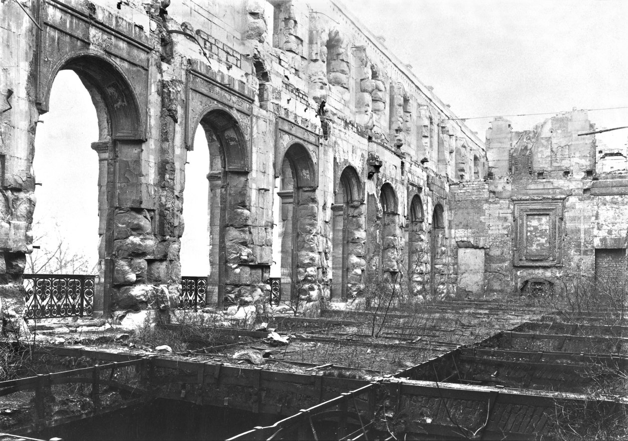 A Cour des Comptes romjai a párizsi kommün idején, 1871 alkotó: French Photographer