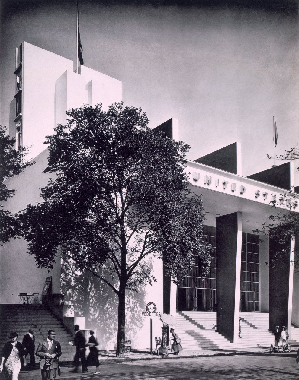 Az amerikai épület a Párizsi Nemzetközi Kiállításon, 1937 alkotó: French Photographer