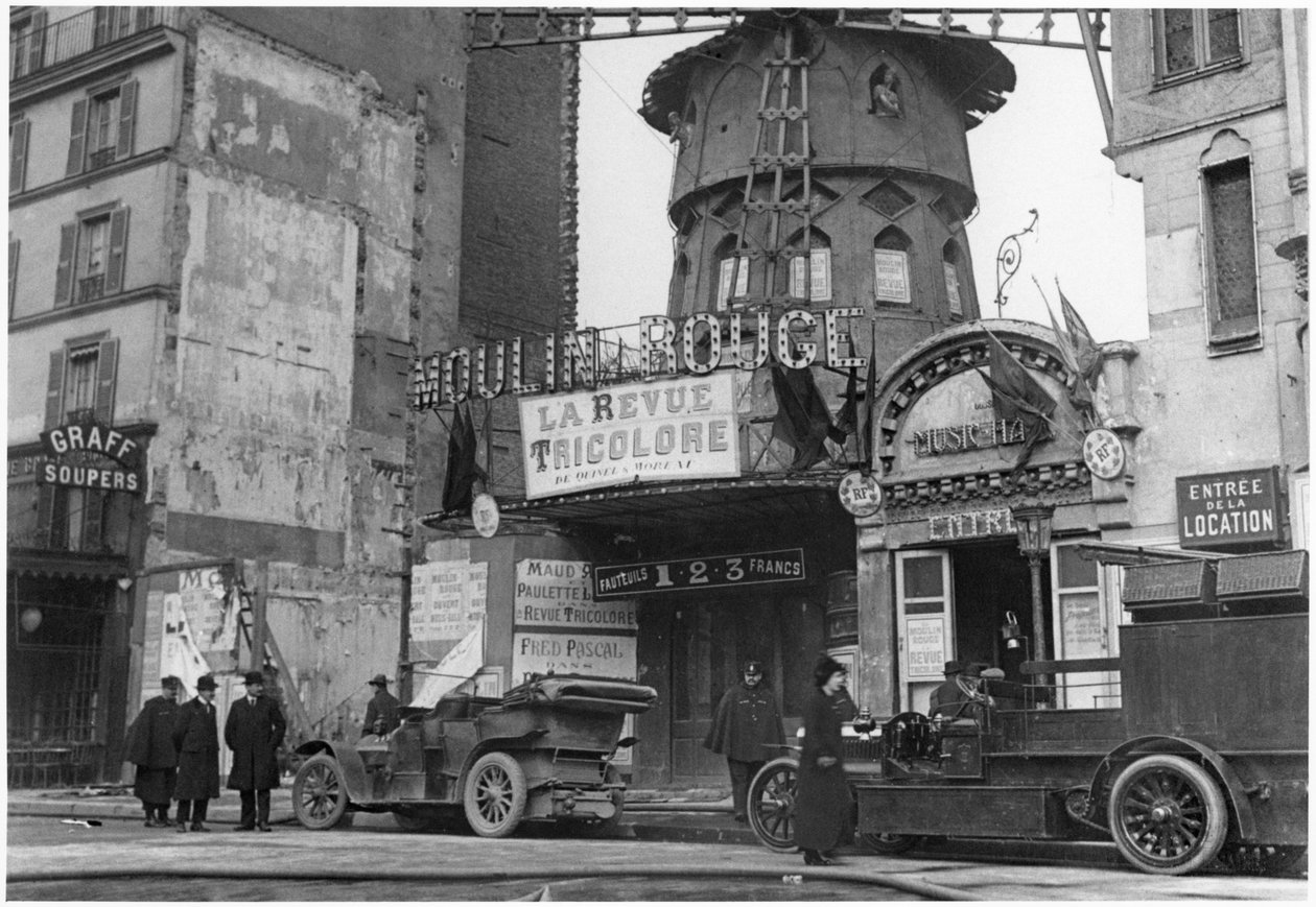 A Moulin Rouge, 1914-18 alkotó: French Photographer