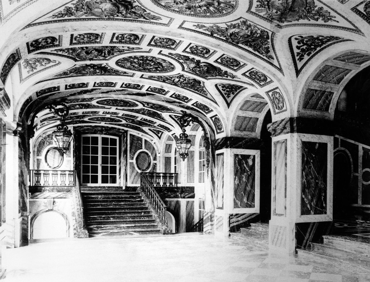 A párizsi Palais Rose előszobája alkotó: French Photographer