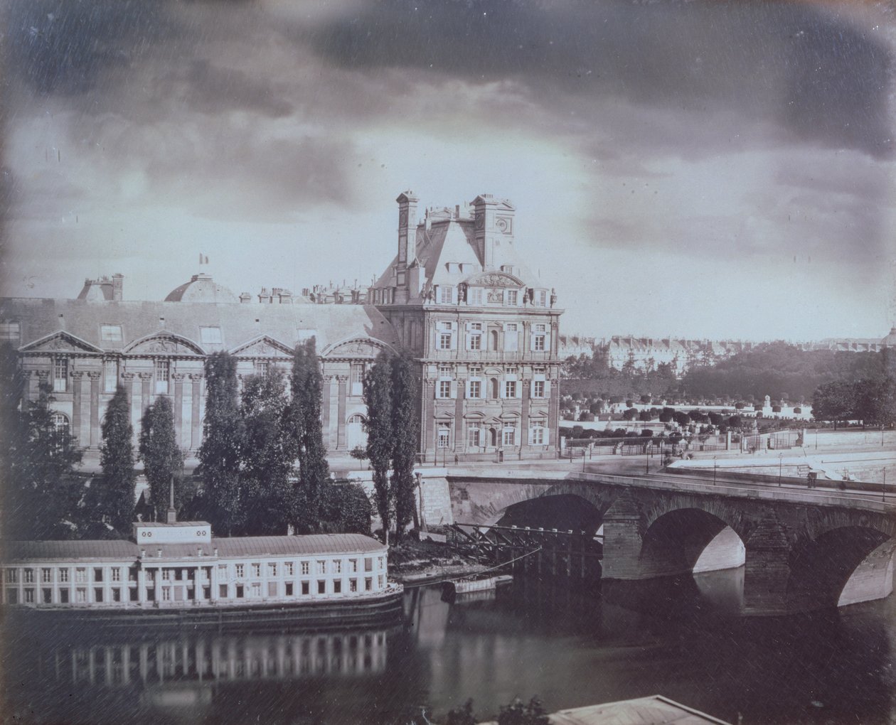 Kilátás a Louvre-ra és a Tuileriákra, 1850 körül (dagerrotípia) alkotó: French Photographer