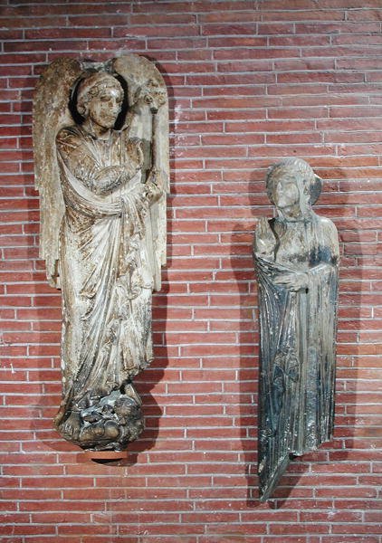 Az Angyali üdvözlet figurái a toulouse-i Saint-Sernin kívülről, 1200 körül (lásd még: 105642) alkotó: French School