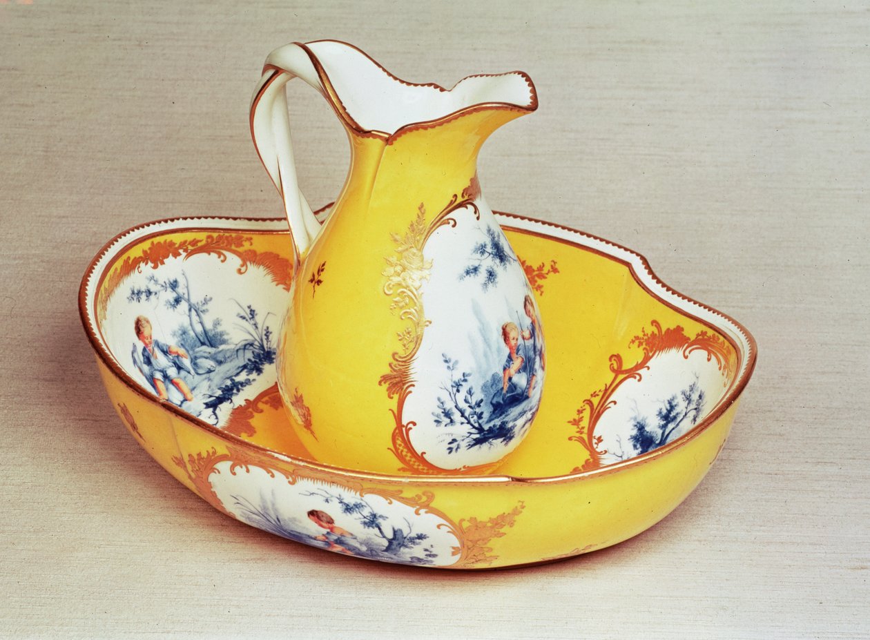 Sevres (vizes kancsó) Broc Roussel kancsó és medence (porcelán) alkotó: French School